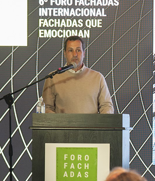 2-Enrique-Lynch-web